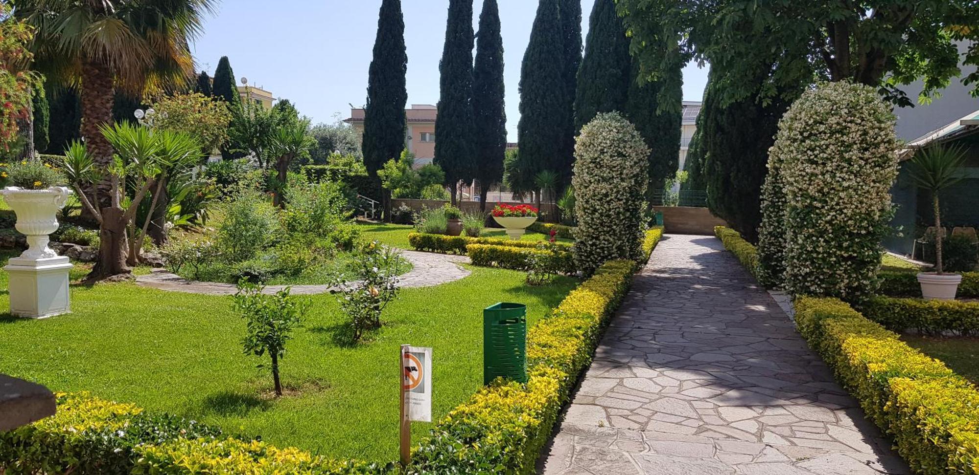 Green Oasis Рим Екстериор снимка